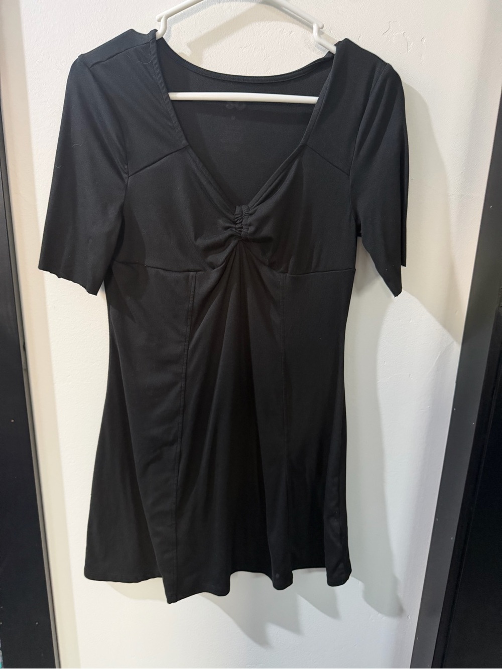 Black Short-Sleeve V-Neck Tunic Dress